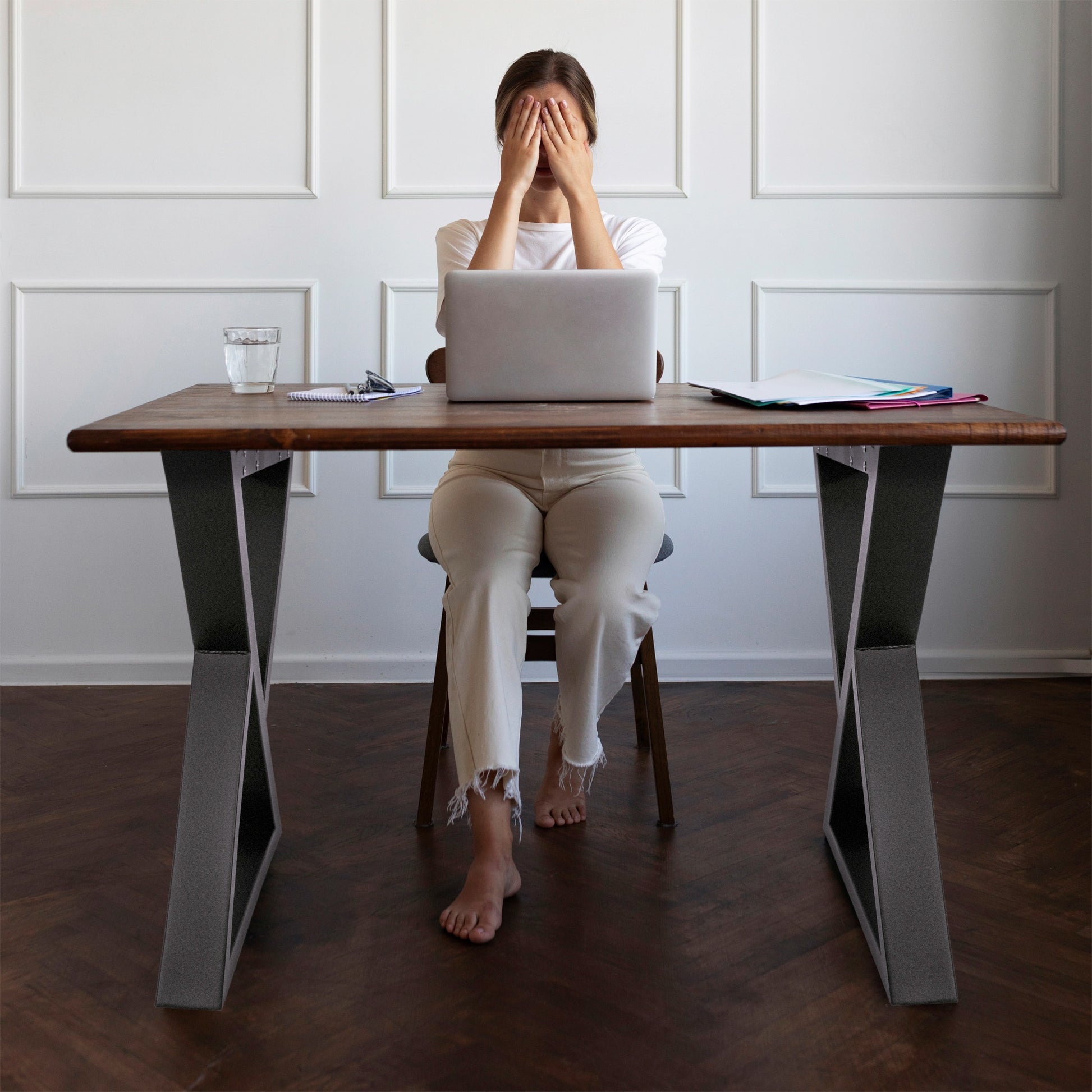 Patas Metálicas para Mesa Industrial en Forma de Doble Triángulo 65x71 cm – Modelo PM-001-N Diseño Industrial - MetallMöbell